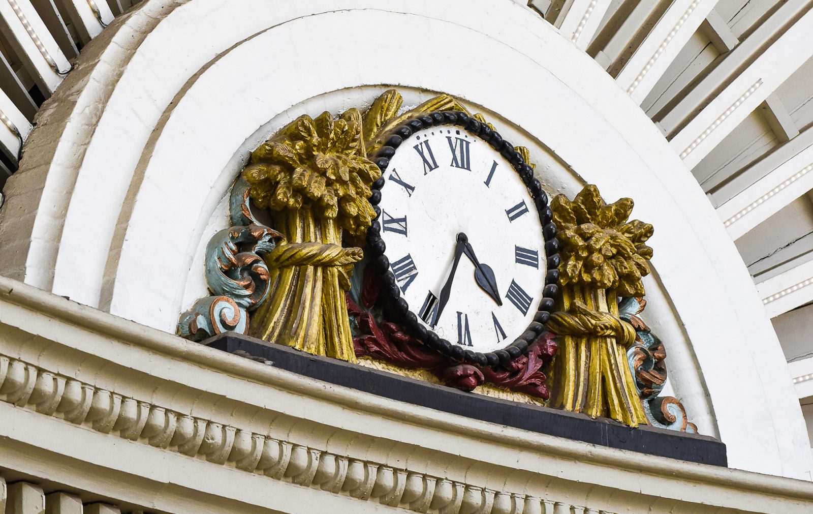 Leeds Corn Exchange clock