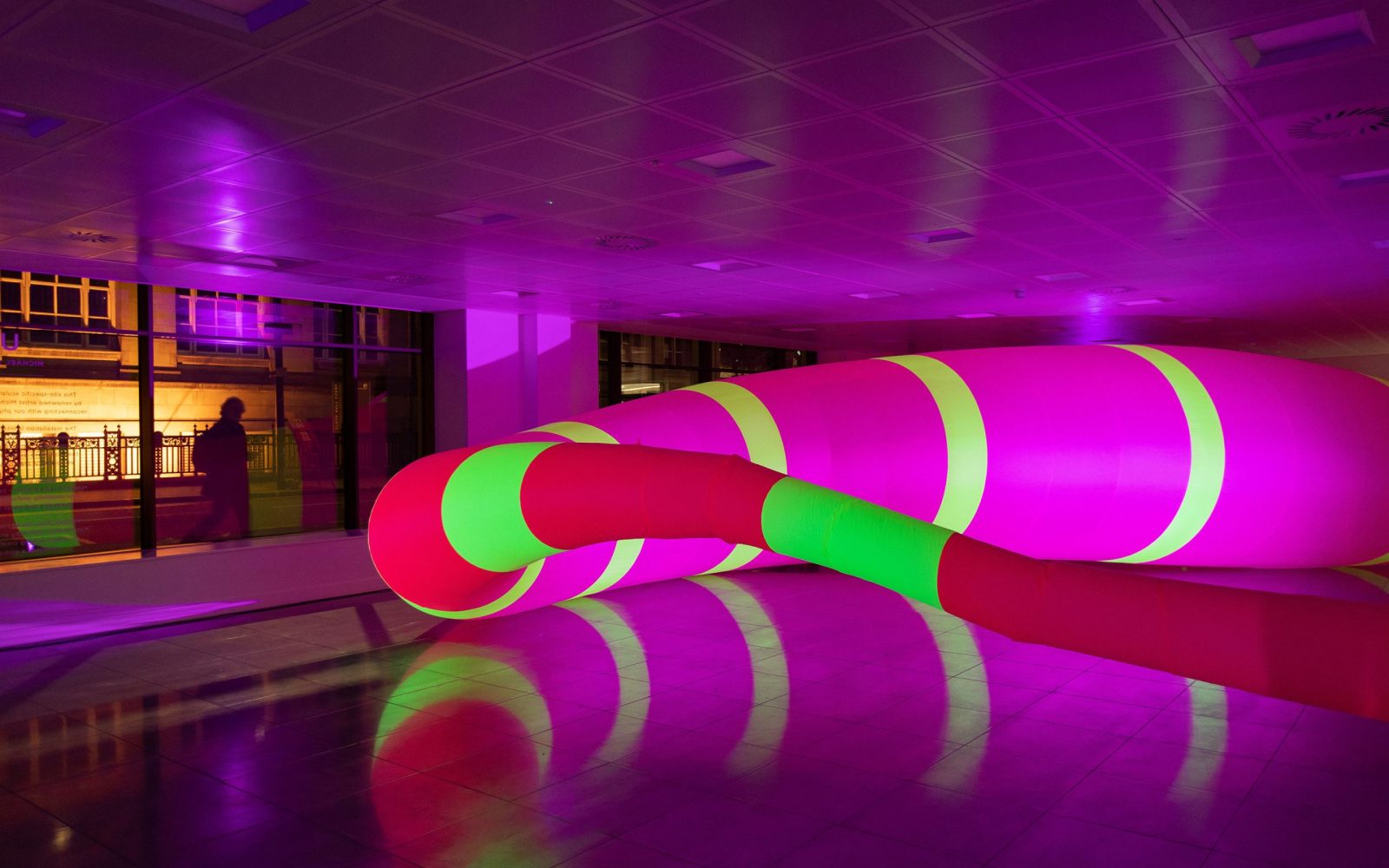 Illuminated modern sculpture